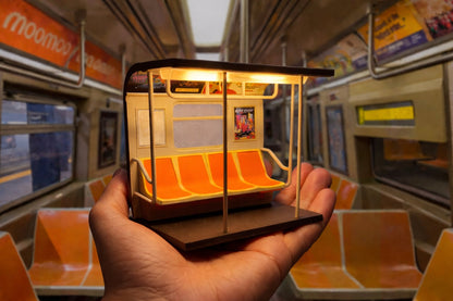 🚇NYC Subway Train Lamp – Rechargeable & USB Powered | Includes 3 Interchangeable Posters 🔥Buy 2 Free Shipping (Clean, no pee smell🤣)